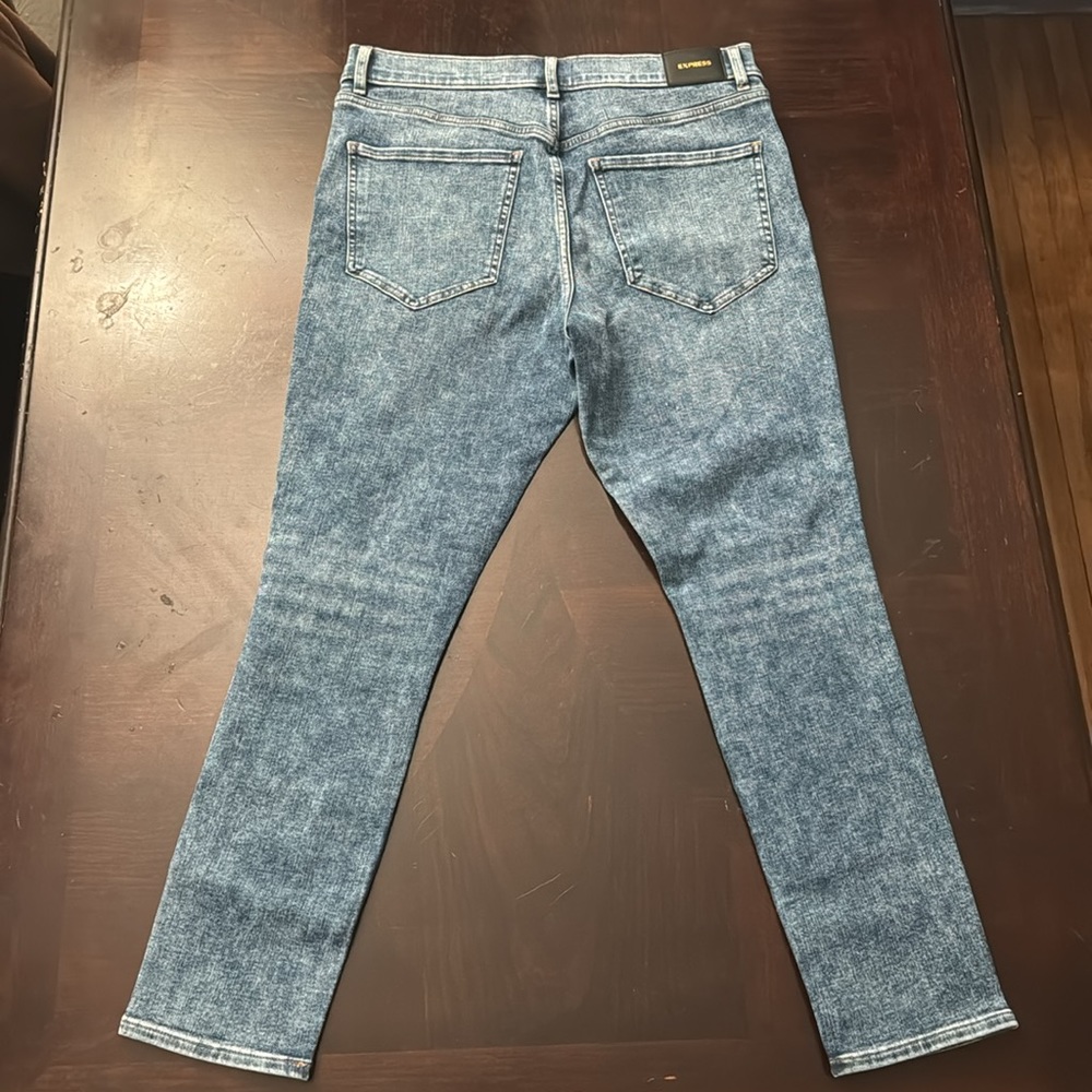 Express High Rise Skinny - Picture 2 of 4